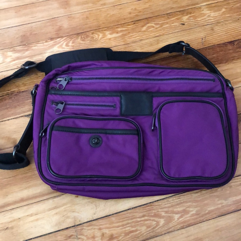 Marc by Marc Jacobs Messenger